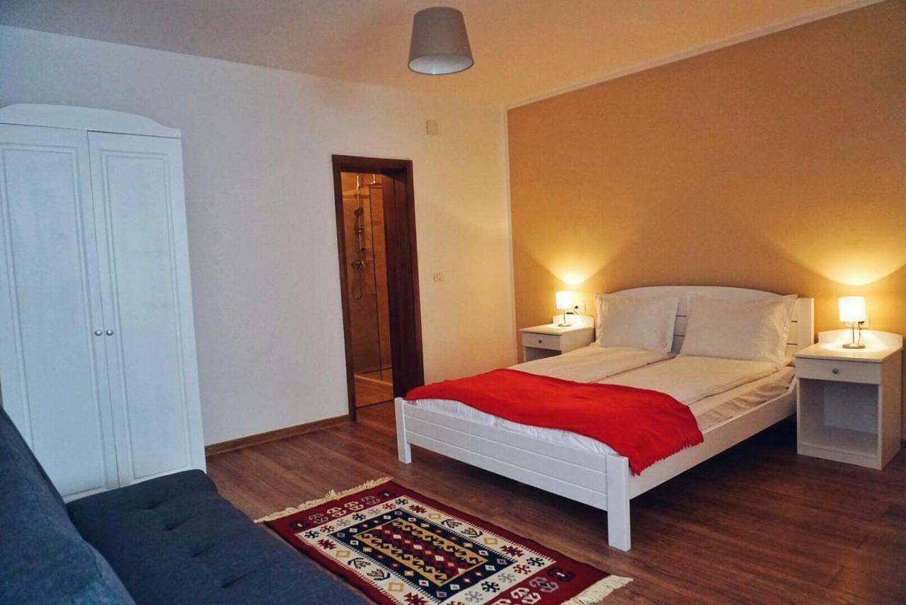 Casa Badea Hotel Riu Alb Eksteriør billede